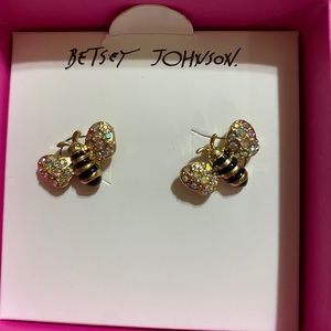 Betsey Johnson Queen Bee Earring
